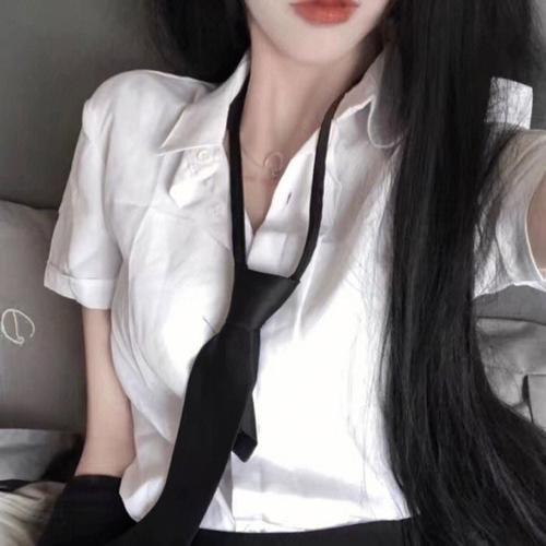 《热辣小红帽》